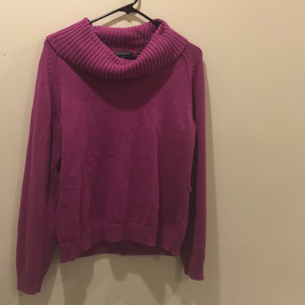 Sweater - Picture 6 of 6